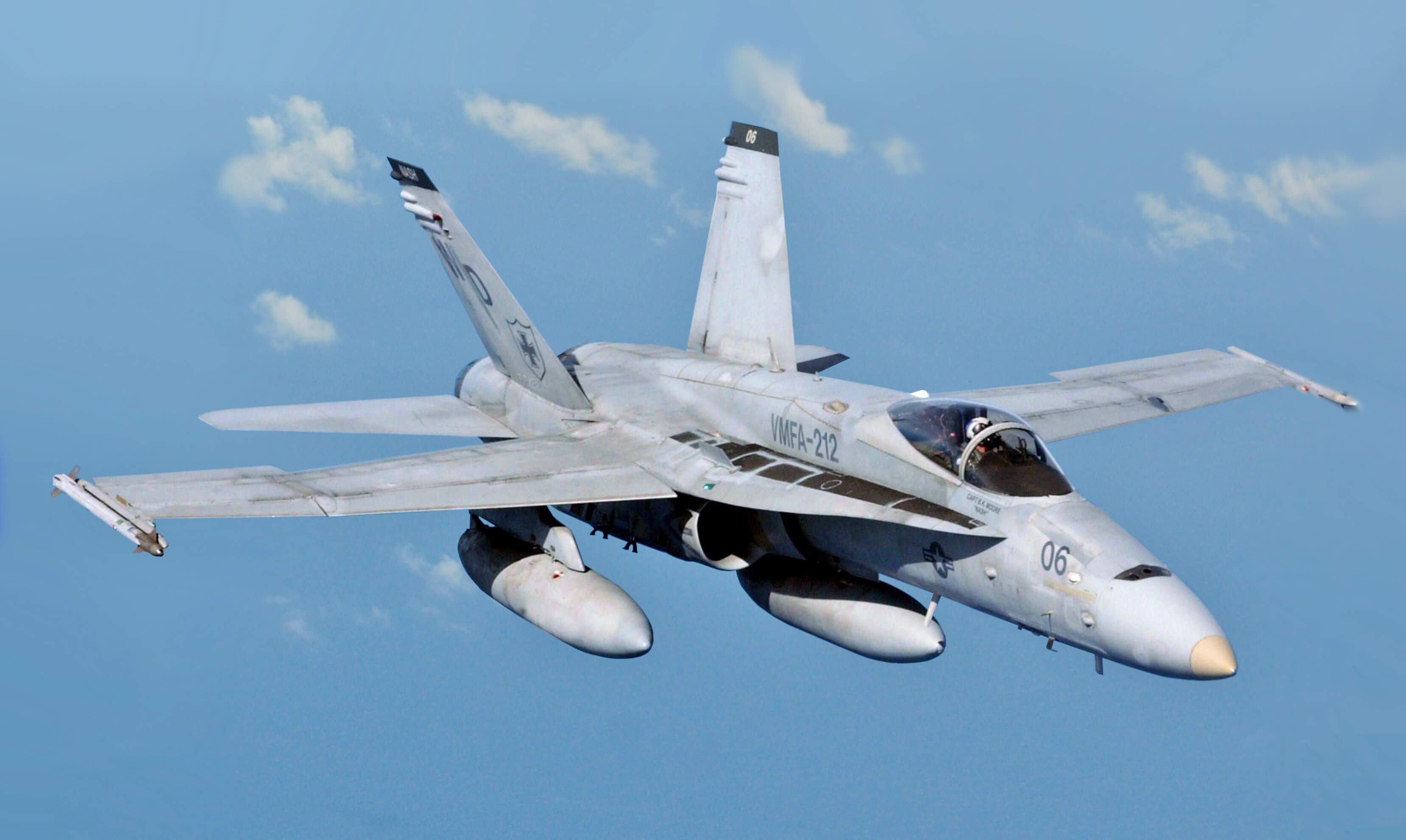 F-18A-photo-1.jpg