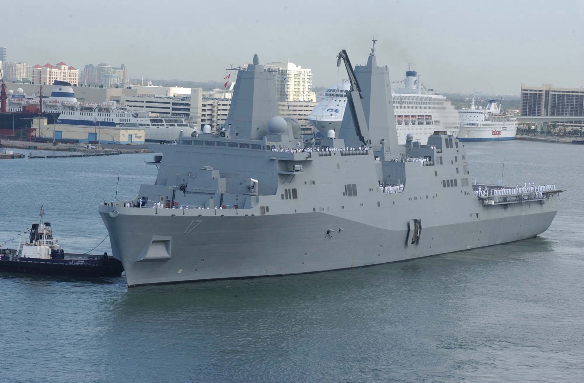 1920px-Uss-san-antonio-1330453.jpg