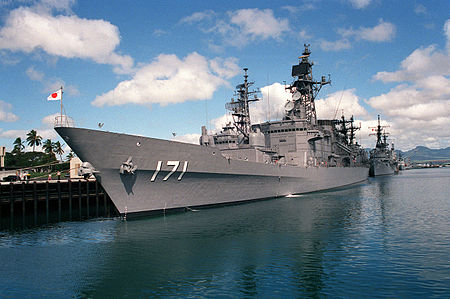 450px-JDS_Hatakaze.jpg