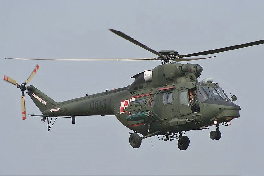 Polish_Army_PZL-Swidnik_W-3WA_Sokol_Idaszak-1.jpg