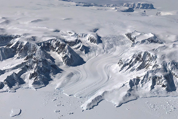 glacier_bellinghausen_icebridge_620.jpg