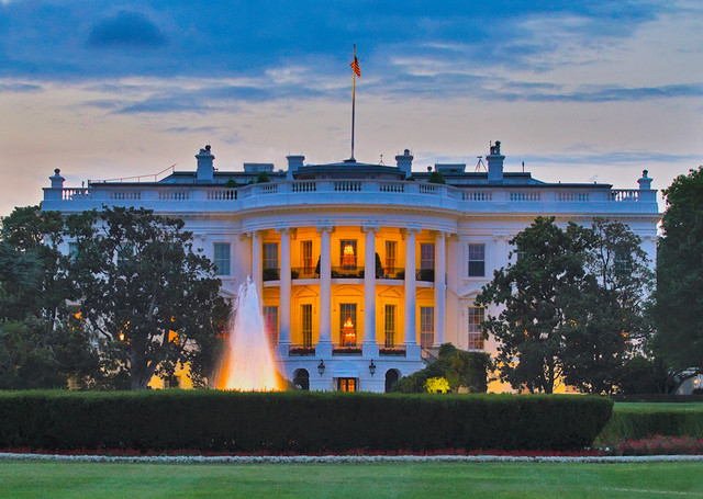 AC0608-PK-White-House-Night-Day-MAU-154x111-01-87502-1542235956.jpg