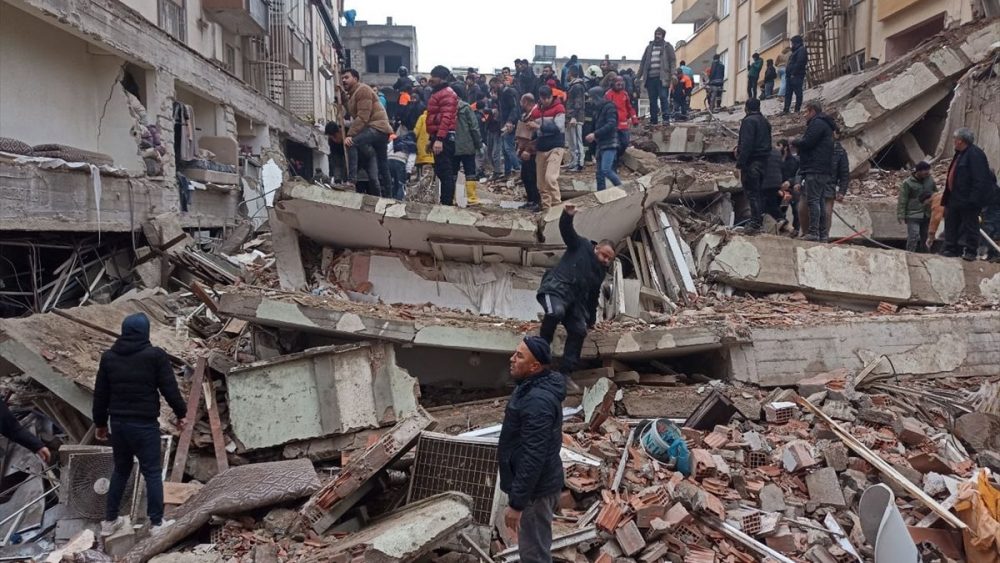 deprem-turkiye-e1675705994313.jpg