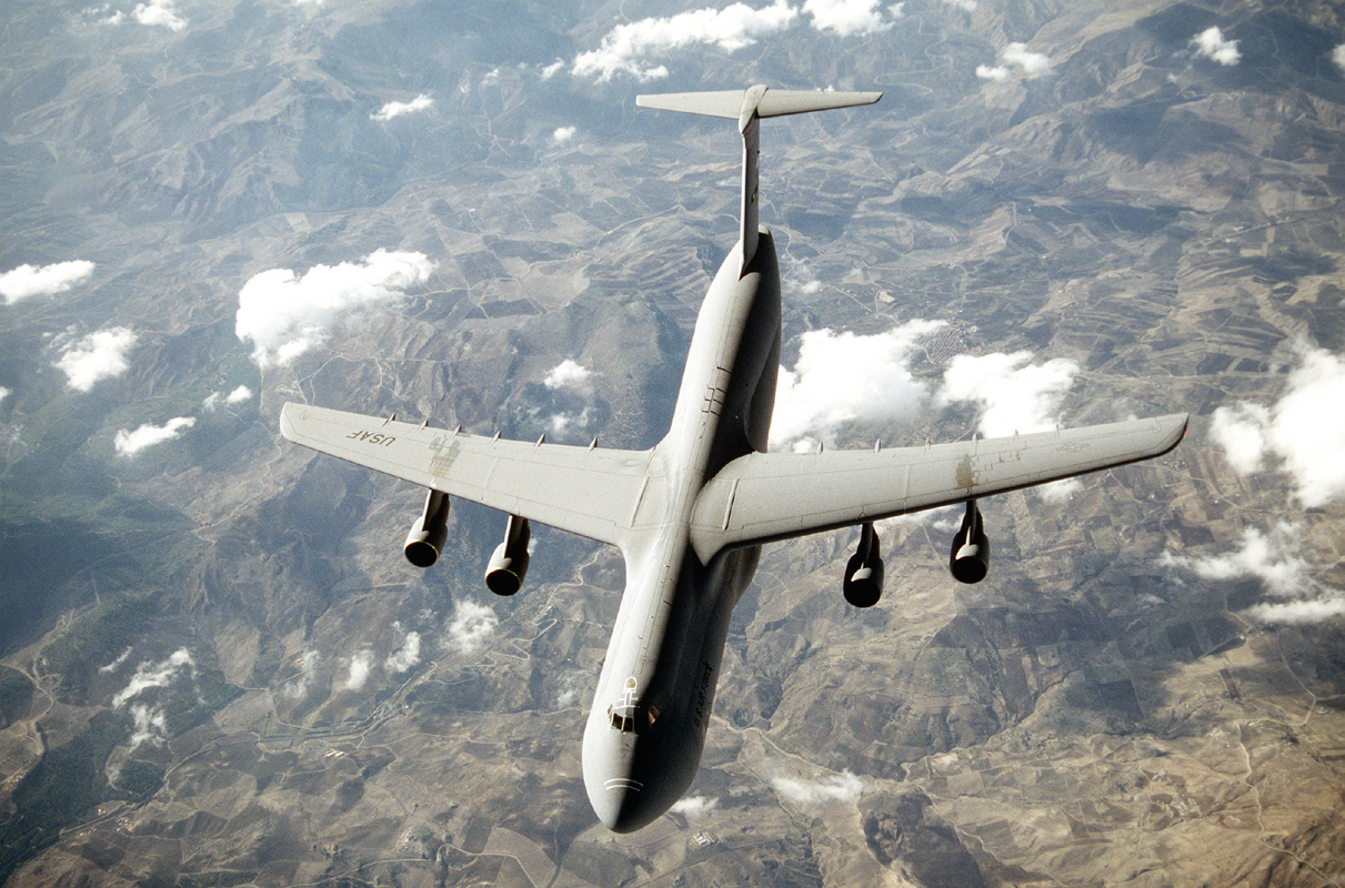 USAF_C-5_Galaxy_in_flight.jpg