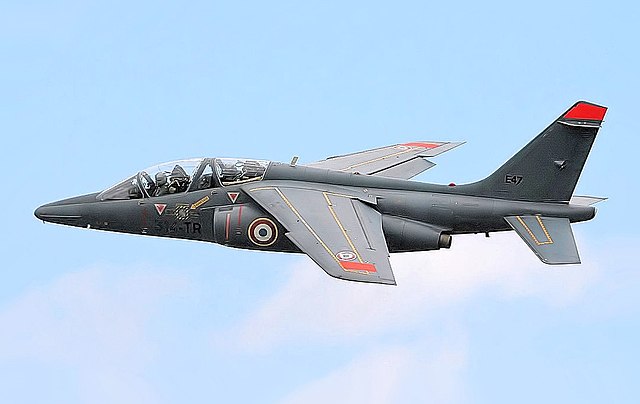 640px-Alpha_Jet_-_RIAT_2007_%282544737153%29.jpg