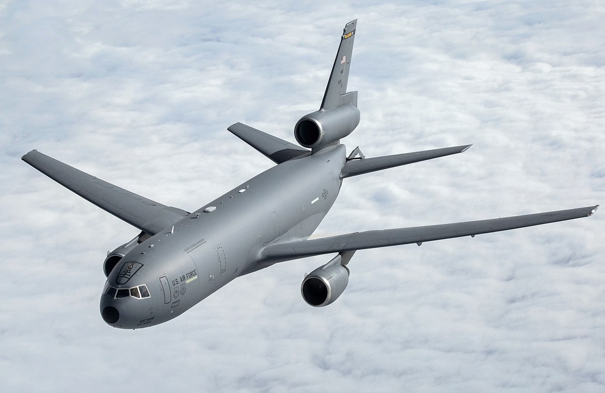 1200px-KC-10_Extender_with_the_76th_Air_Refueling_Squadron.jpg