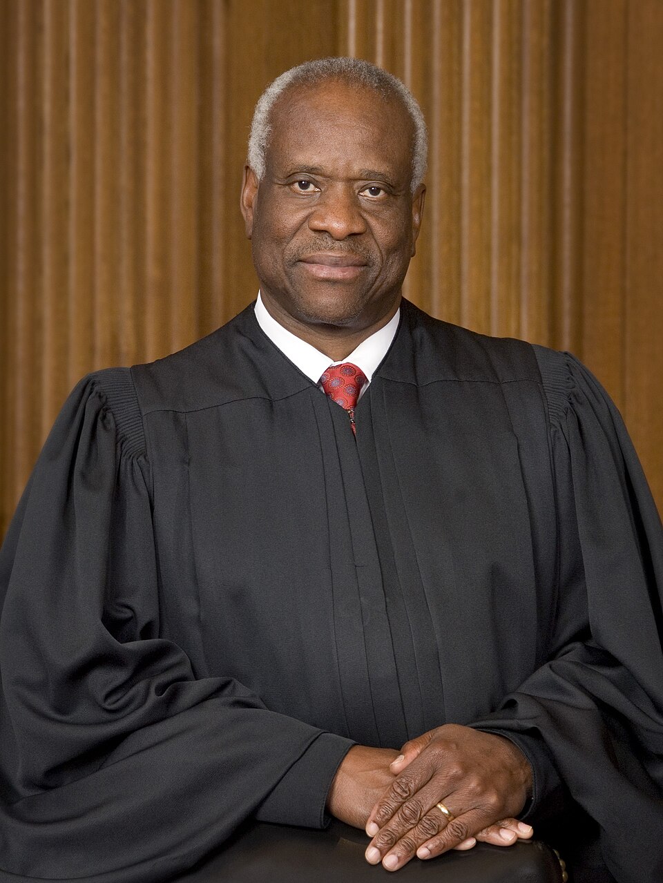 960px-Clarence-Thomas-official-SCOTUS-portrait-3x4-cropped.jpg