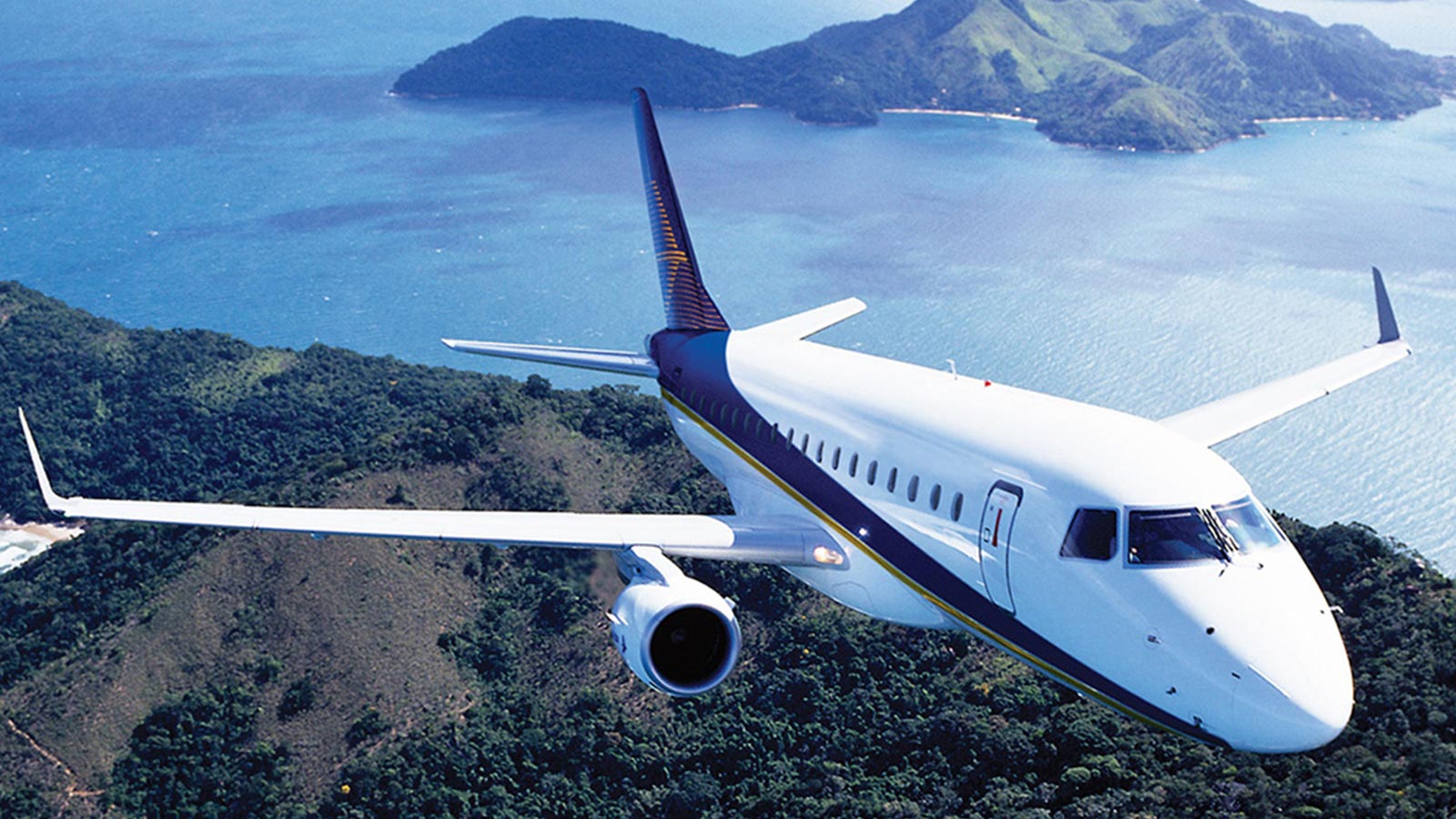embraer-emb170-175-1.jpg