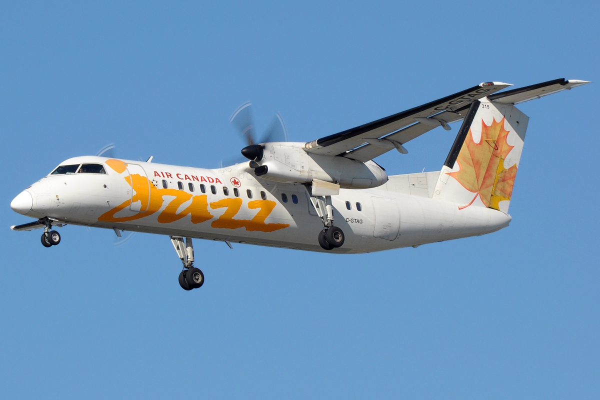 C-GTAG_landing_in_Vancouver.jpg