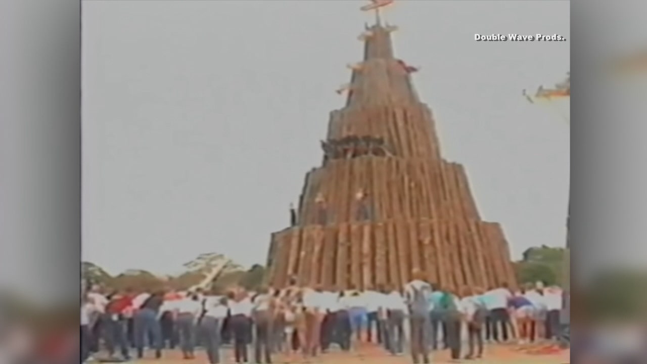 P-A-M-BONFIRE-COLLAPSE-20-YEARS-LATER-PREVIEW-9-P-K-00-00-06-14.jpg