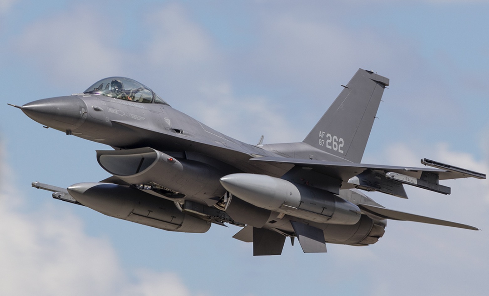 f-16-fighter-jet.jpg