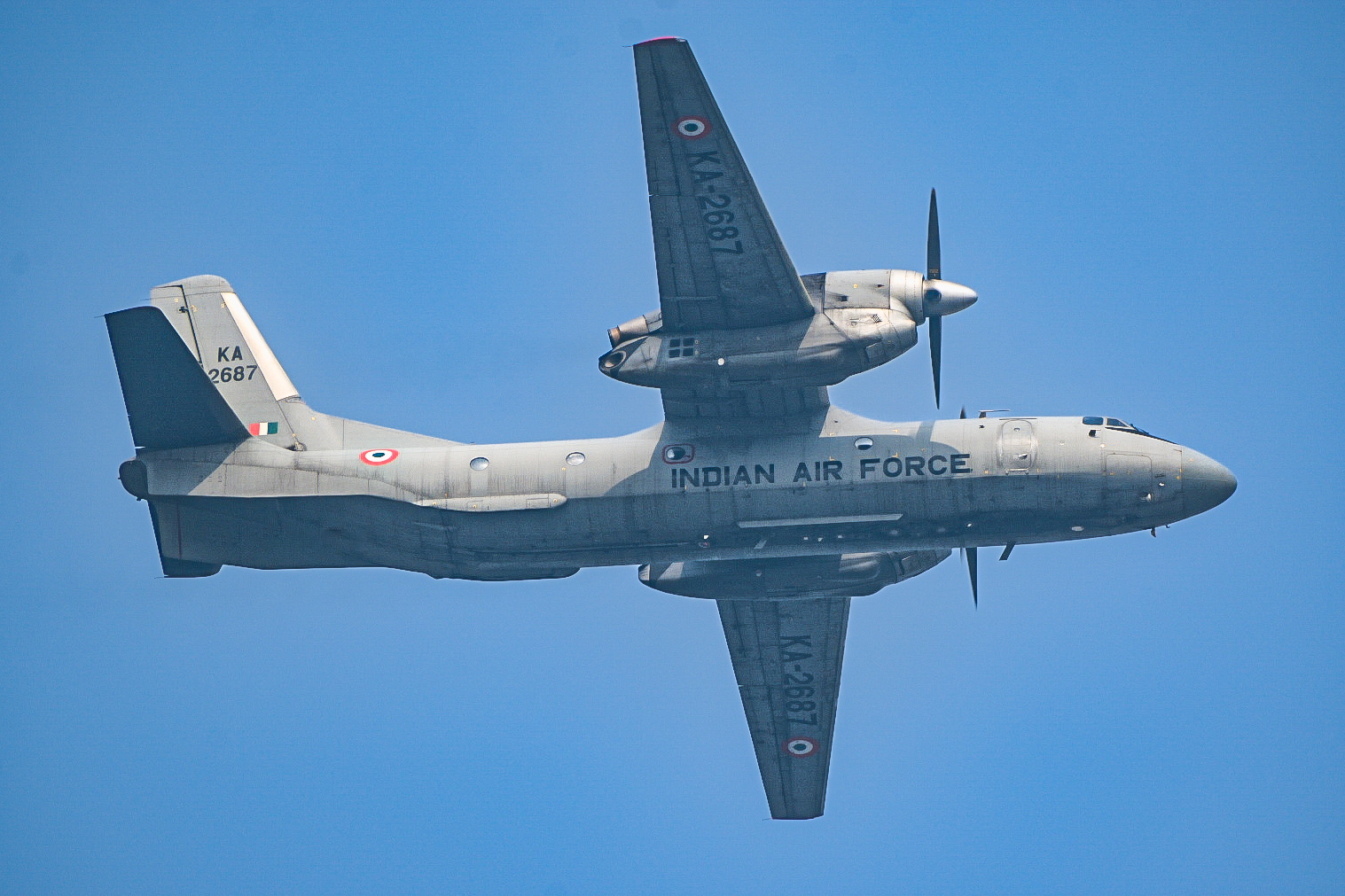 An_Antonov_An-32_of_the_Indian_Air_Force.jpg