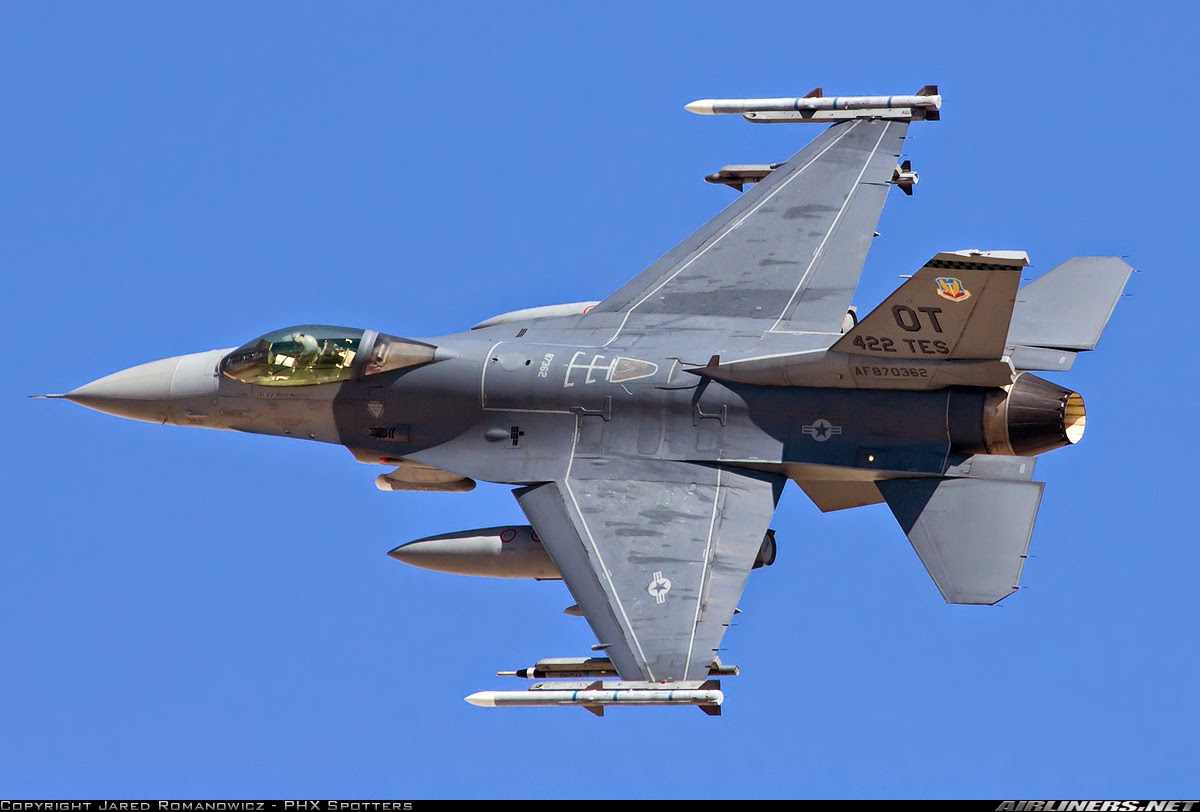 F-16%2B2264198.jpg