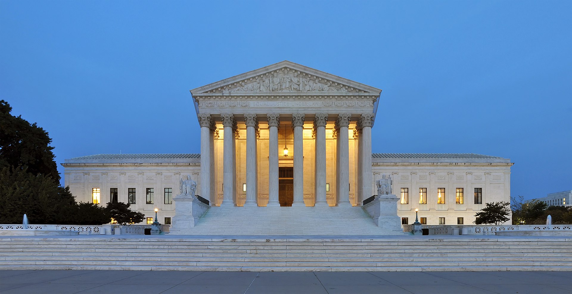 1920px-Panorama-of-United-States-Supreme-Court-Building-at-Dusk.jpg