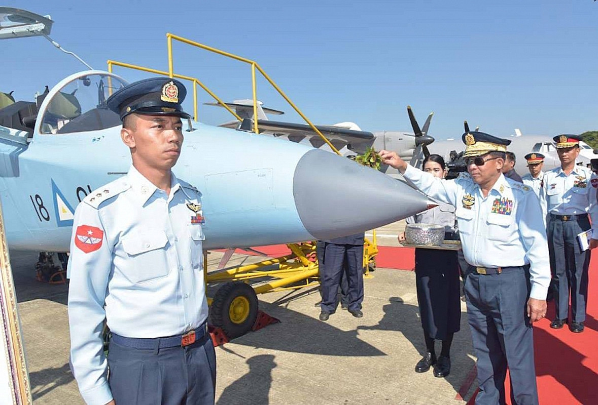 Myanmar-Air-Force-Min-Aung-Hlaing.jpg