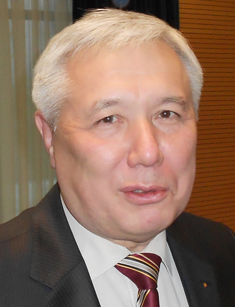 Yuriy_Yekhanurov_2013.jpg