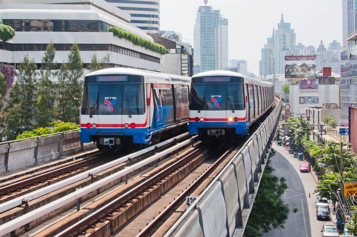 Bangkok-Skytrain-2011.jpg