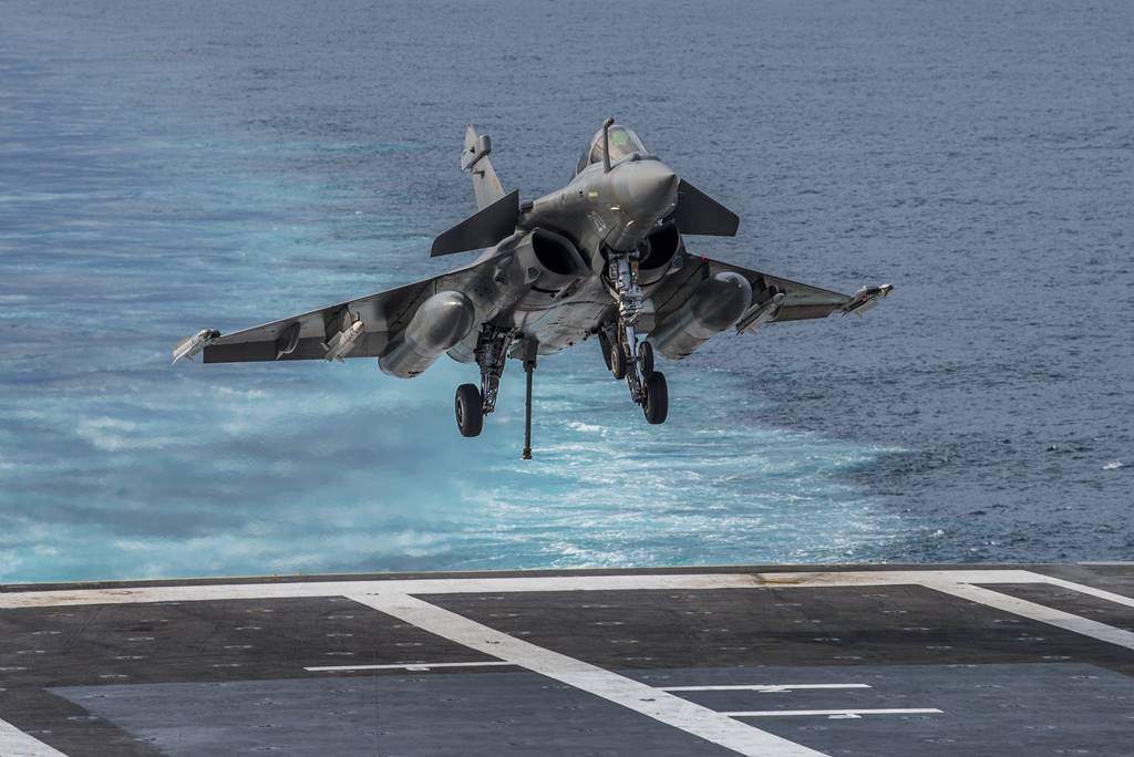 India_selects_Dassault_Navy_Rafale.jpg