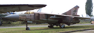 320px-MiG-23IraqAF-atBelgradeMuseum_Combined.jpg