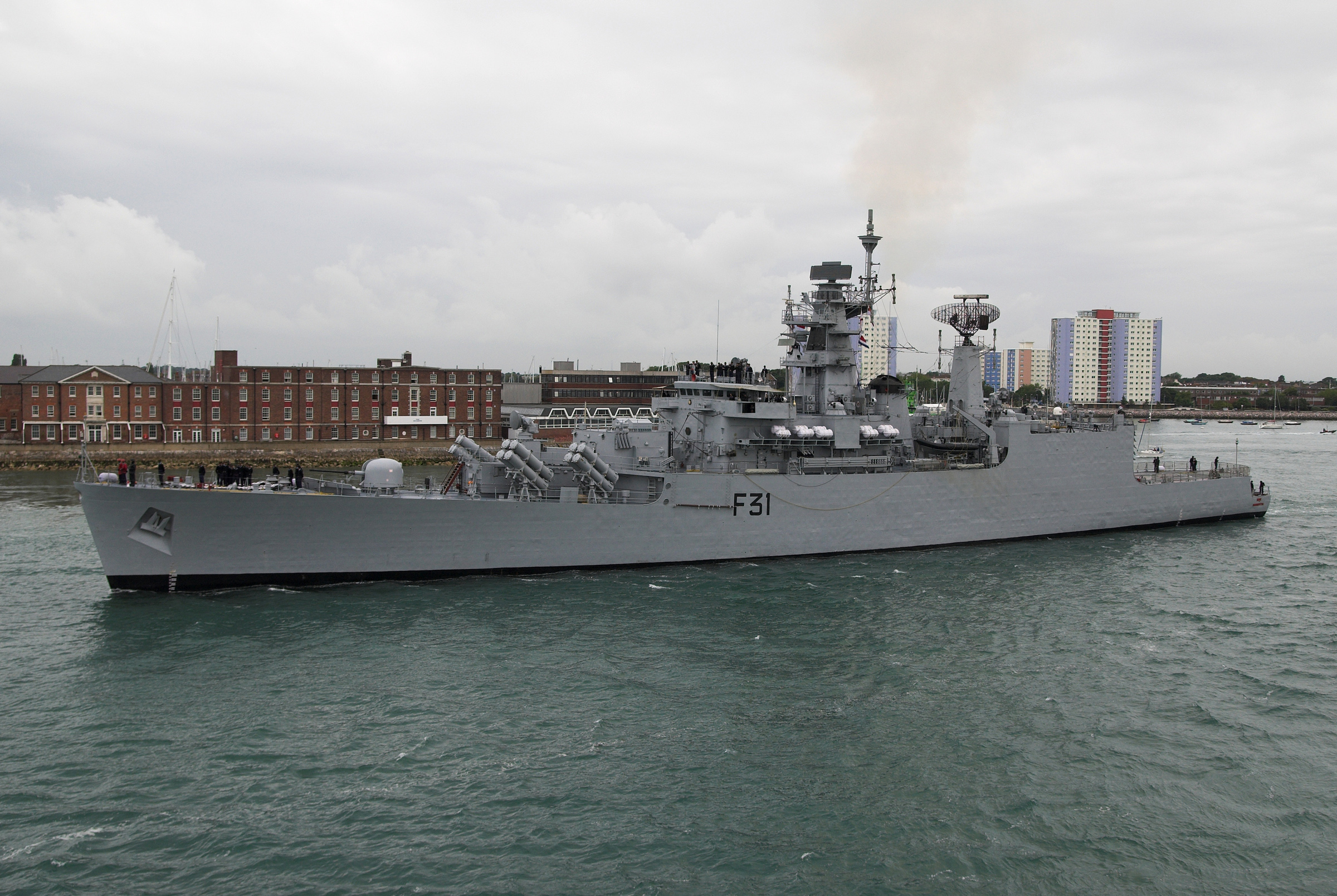 Brahmaputra-Class-Frigate-INS-Brahmaputra-F31-Indian-Navy-01.jpg