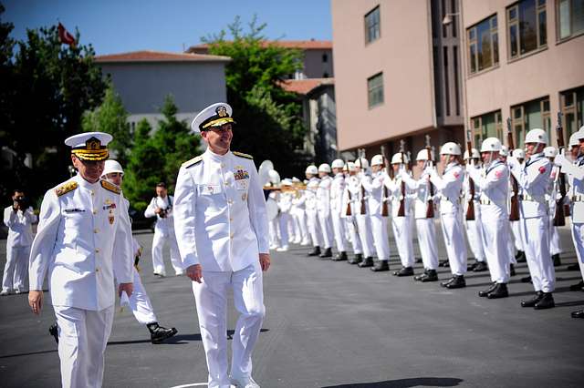chief-of-naval-operations-cno-adm-jonathan-greenert-smiles-during-a-welcoming-1c0436-640.jpg