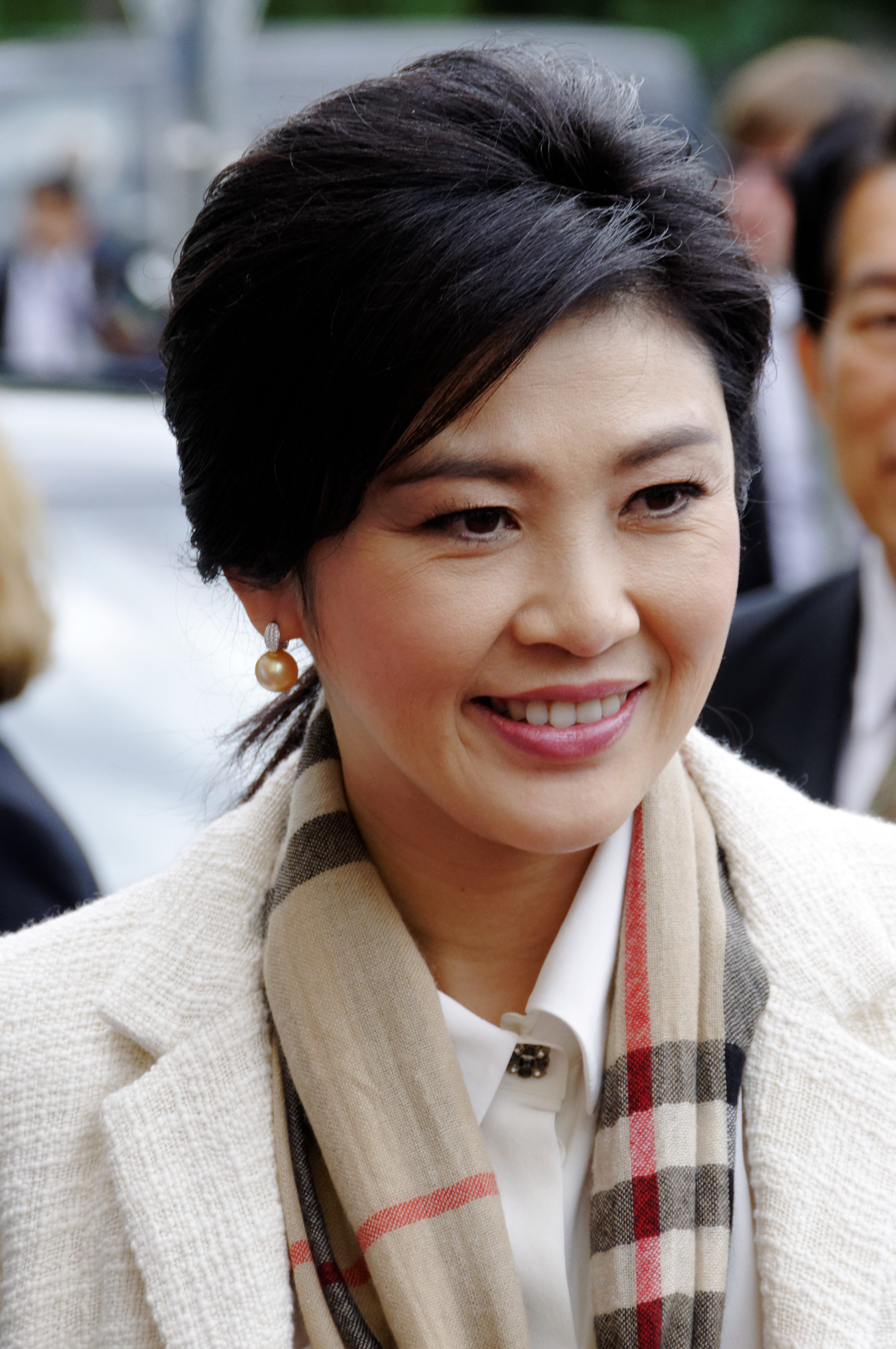9153ri-Yingluck_Shinawatra.jpg
