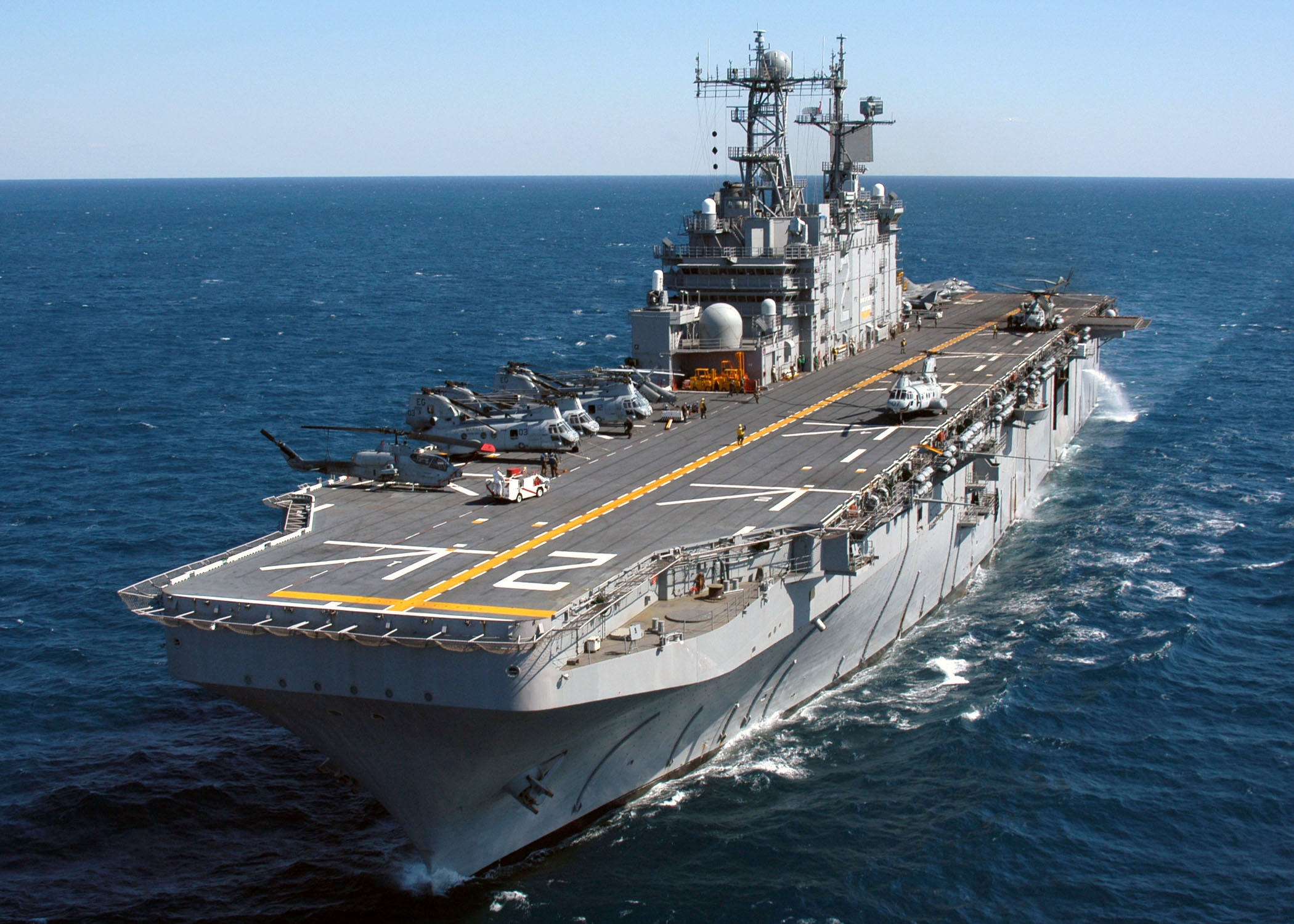 USS_Saipan_LHA-2_amphibious_assault_ship.jpg