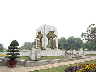 320px-Vietnam_War_Memorial_Hanoi_0336.JPG