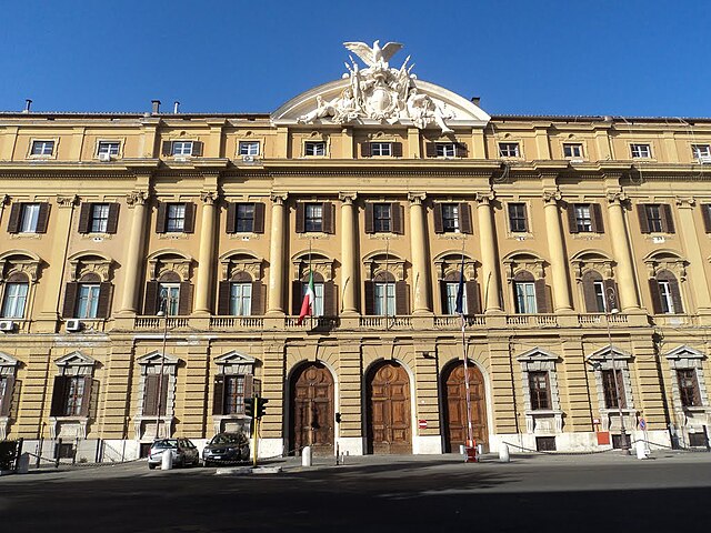 640px-Palazzo_Finanze.jpg