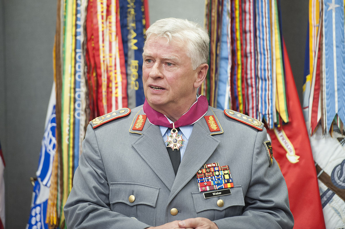 1200px-562955-U-QQU34-174_German_Army_Gen._Volker_Wieker_-_Legion_of_Merit_2015.jpg