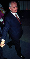 122px-Mikhail_Gorbachev_Vancouver_March_1993.jpg
