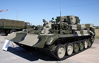 320px-BREM-1_armoured_recovery_vehicle_%282%29.jpg